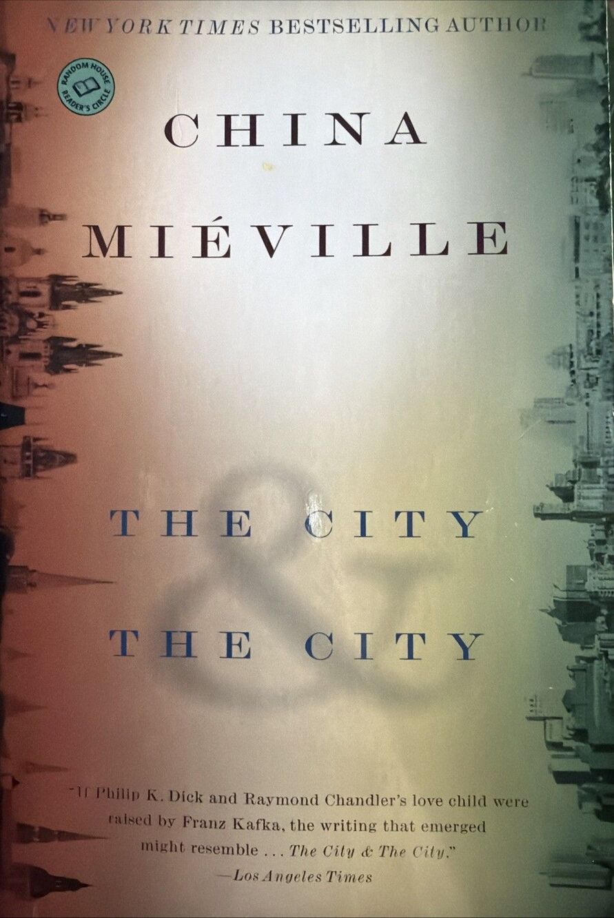 City & the City, Paperback by Mieville, Like new, Free ship...